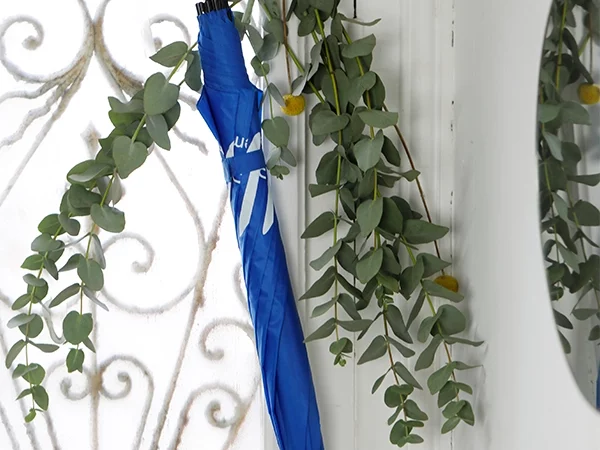 Parapluie droit personnalisé aux couleurs d'une librairie