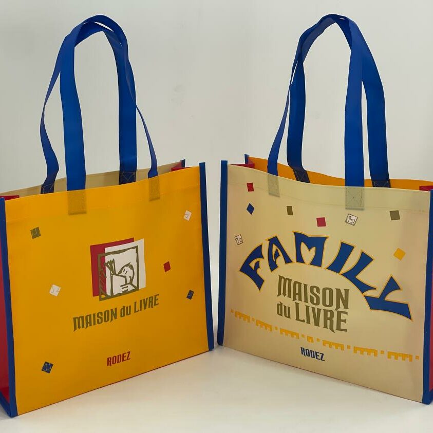 Échantillons de sacs non tissés personnalisés pour librairie