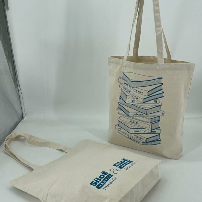 Tote bags en toile de coton 42 × 42 × 10 cm personnalisés pour la librairie Siloé